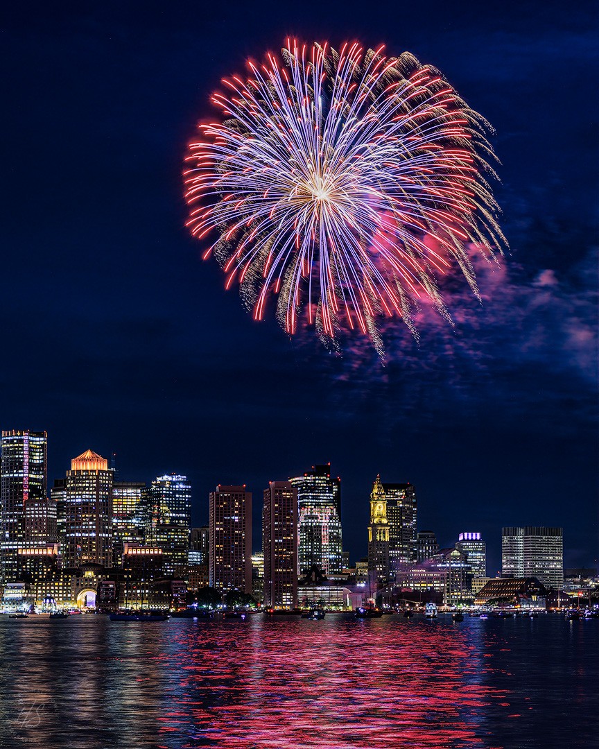 2024_07_02_HarborFireworks-10254-Edit1080.jpg