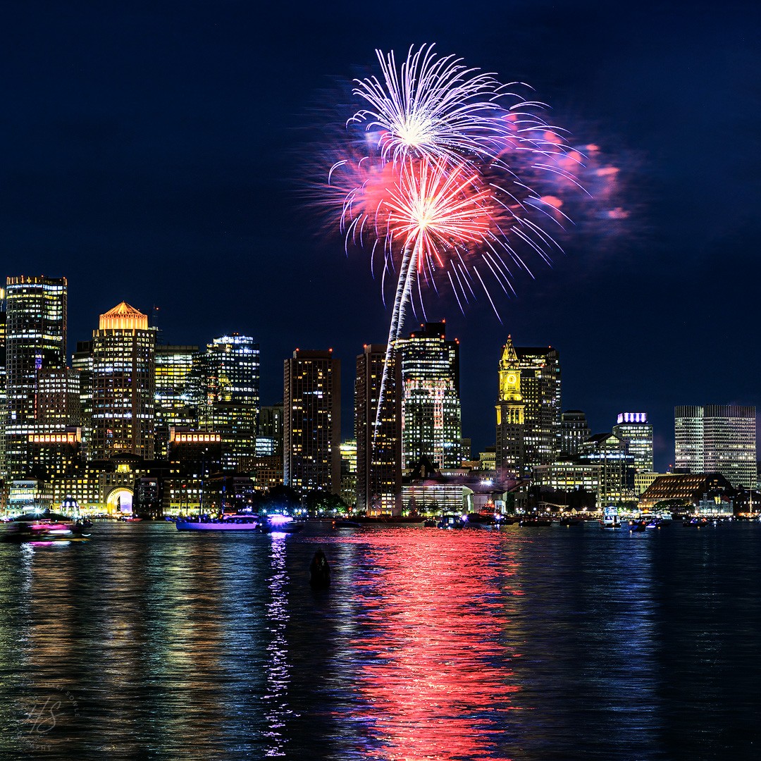 2024_07_02_HarborFireworks-10286-Edit1080.jpg