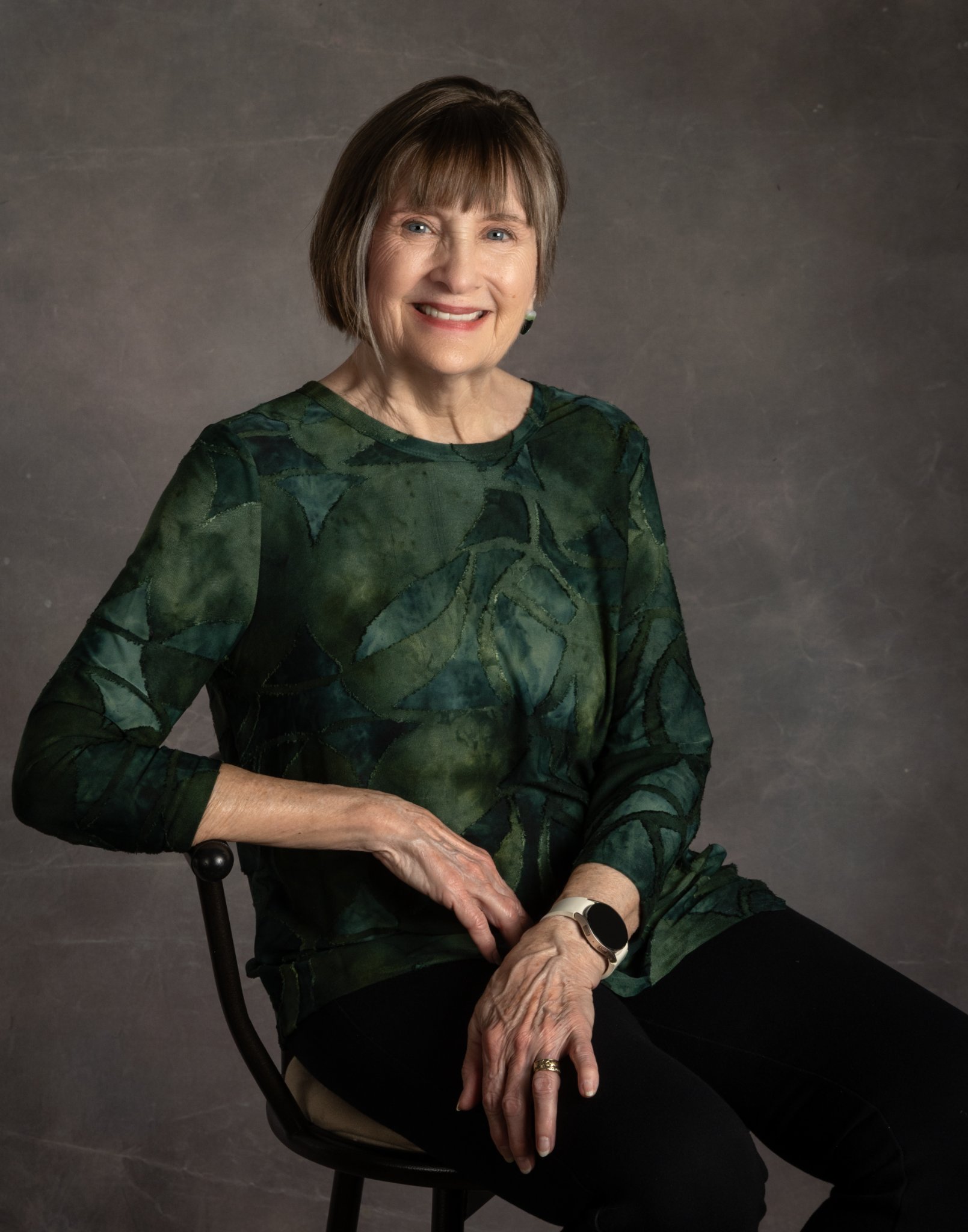 2026-003-070 Emily Murphy & sisters-Edit.jpg