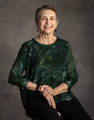 2026-003-079 Emily Murphy & sisters-Edit.jpg