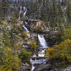 TangleFallsicefieldsparkwaySMALL.jpg