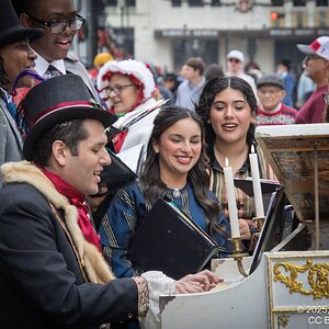 2025-066-339 Dickens on the Strand.jpg