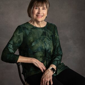 2026-003-070 Emily Murphy & sisters-Edit.jpg