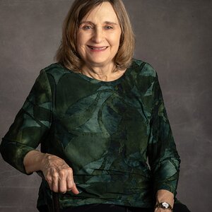 2026-003-074 Emily Murphy & sisters-Edit.jpg