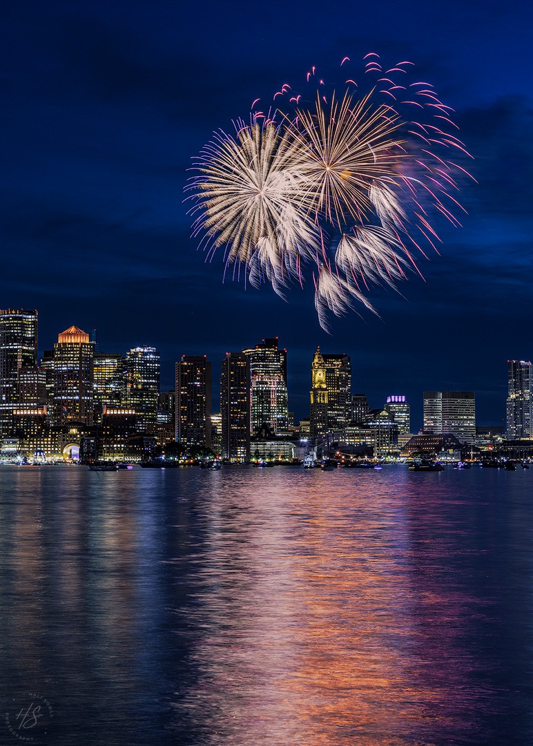 2024_07_02_HarborFireworks-10173-Edit1080.jpg