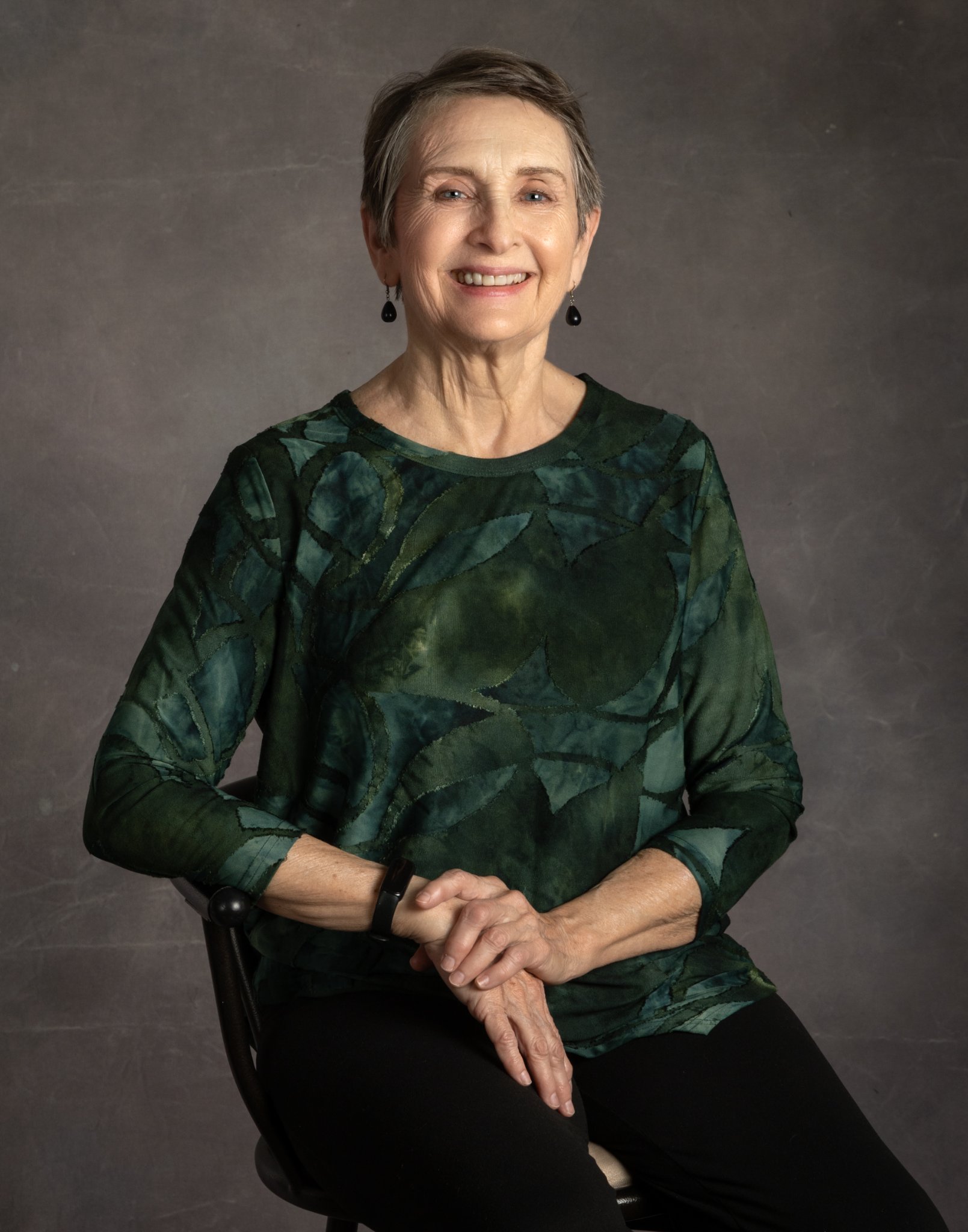 2026-003-079 Emily Murphy & sisters-Edit.jpg