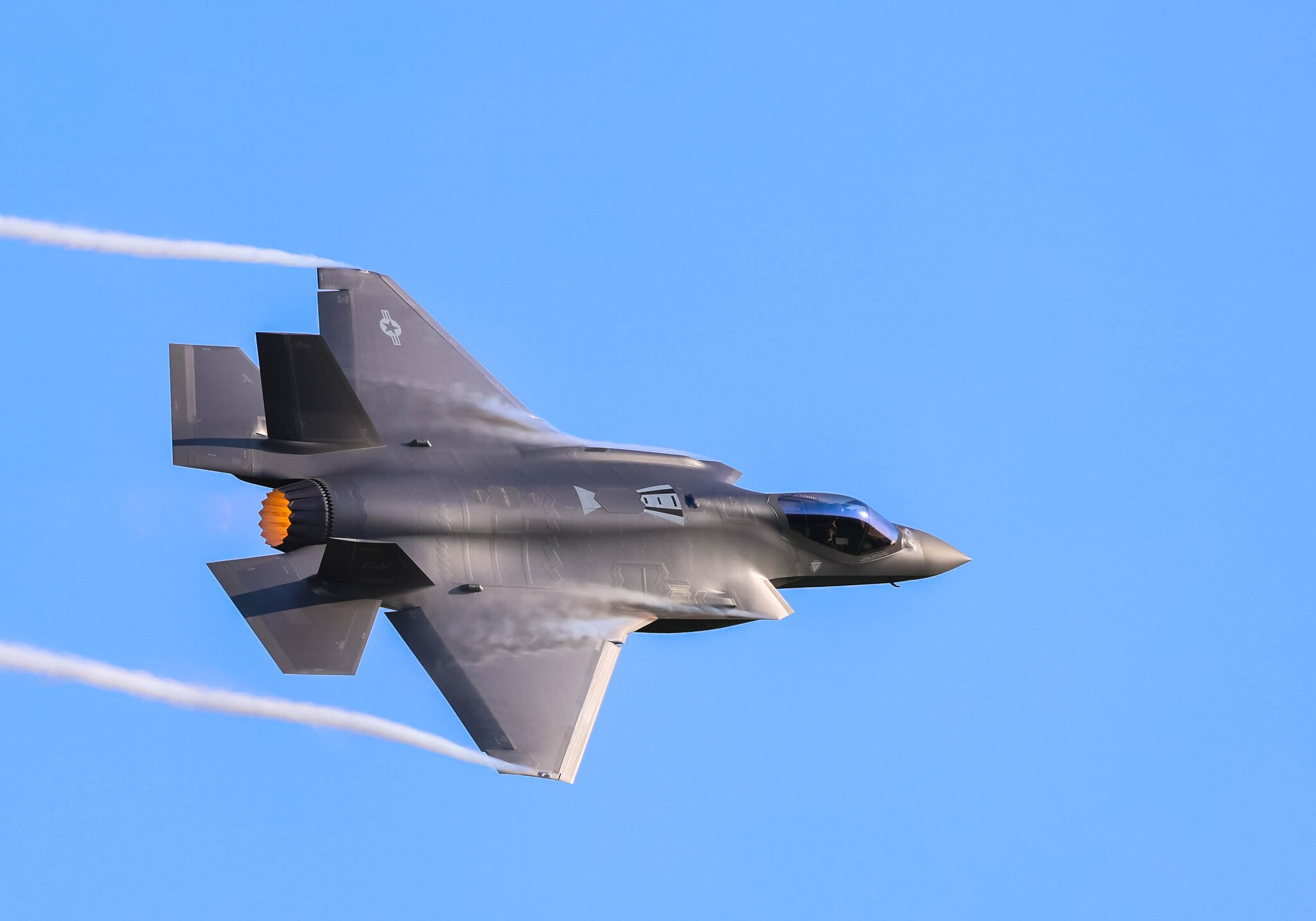 F-35 Departs