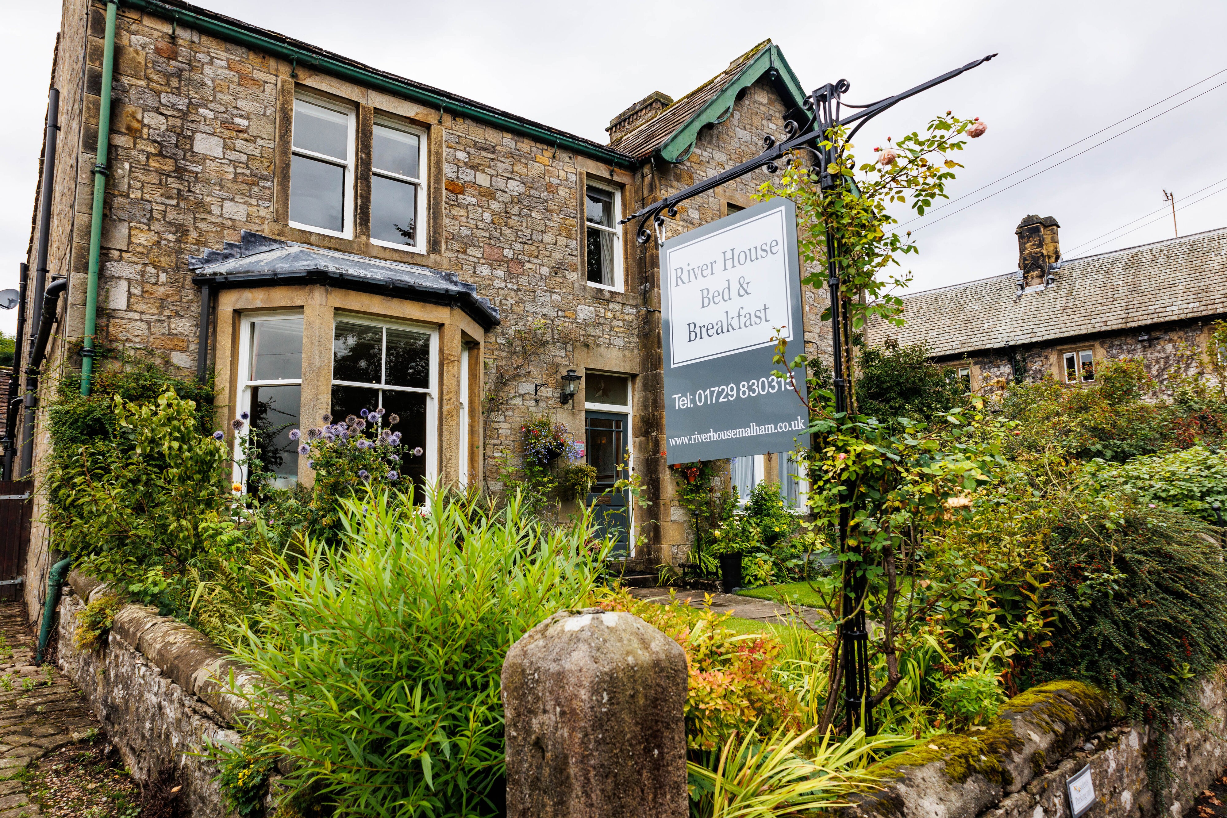 MALHAM VILLAGE-3.jpg