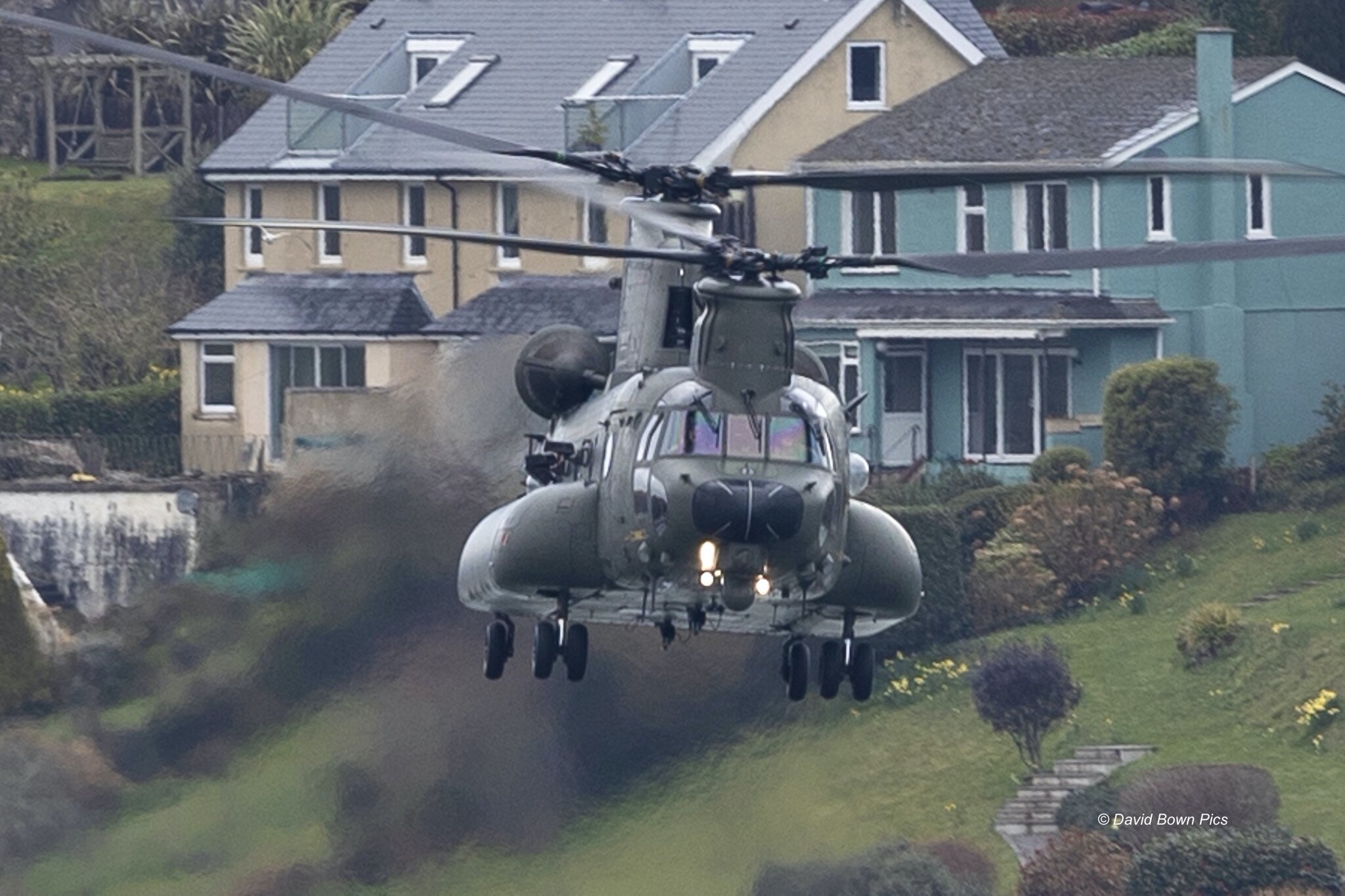 RAF Chinook ZA902 along the Dart.