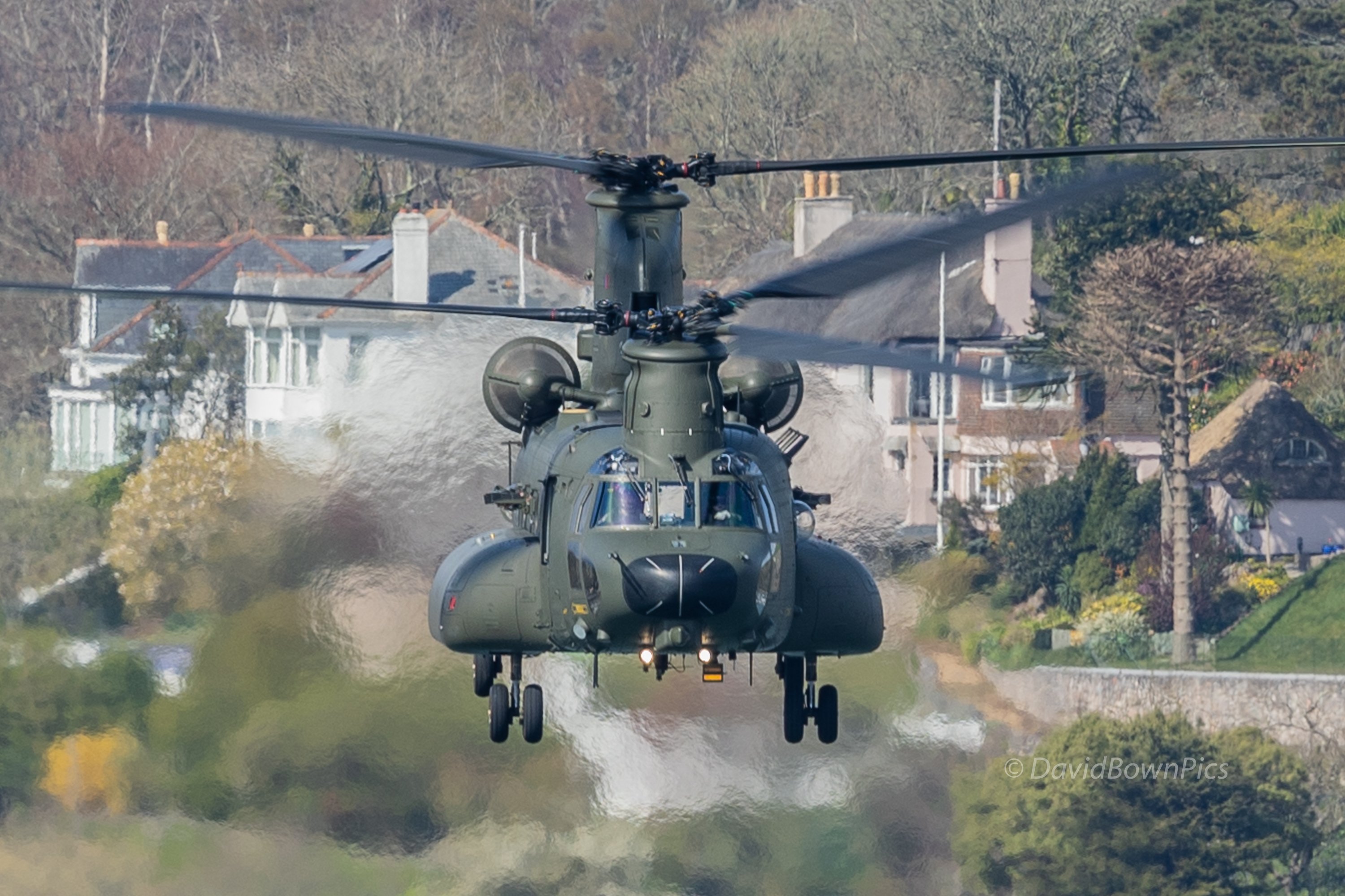 RAF Chinook ZH901 heads for me!