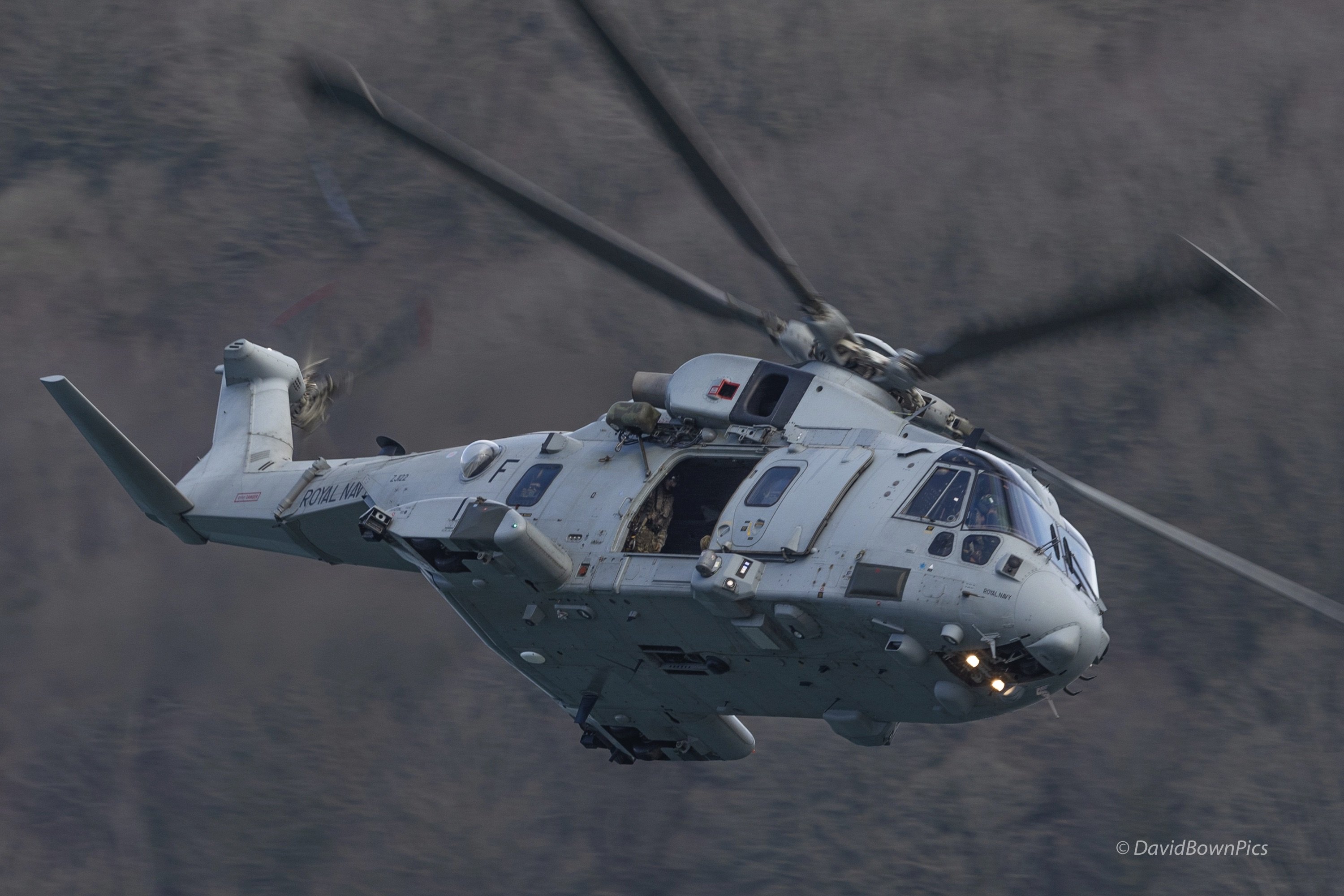 Royal Navy Merlin ZJ122