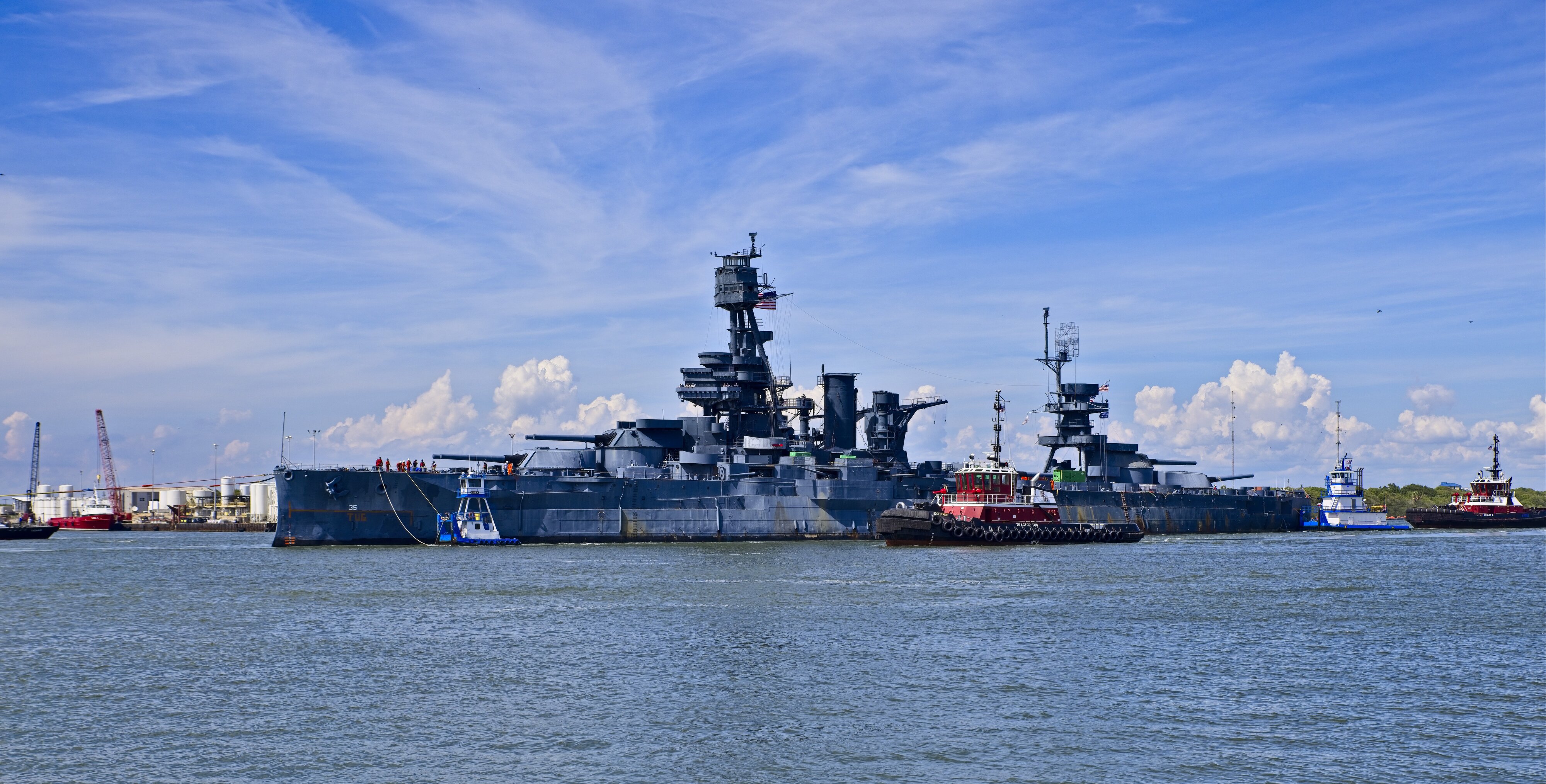 USS Texas BB-35 approaching the Gulf Copper yard