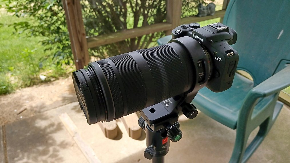 zoom lens with mount.jpg